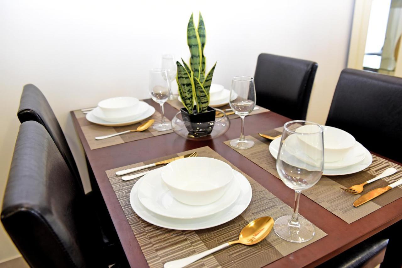 Mines Astetica Lake View Condo Seri Kembangan V1 מראה חיצוני תמונה